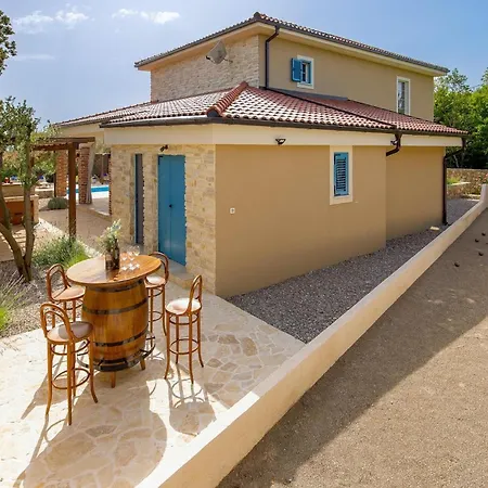 Tatil Evi Maya Krk *